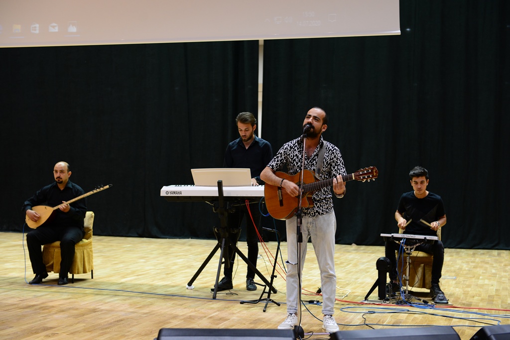 KSÜ, 2020 Mezunlarını Sosyal Medya Kanalları Üzerinden Canlı Yayınlanan Törenle Uğurladı 