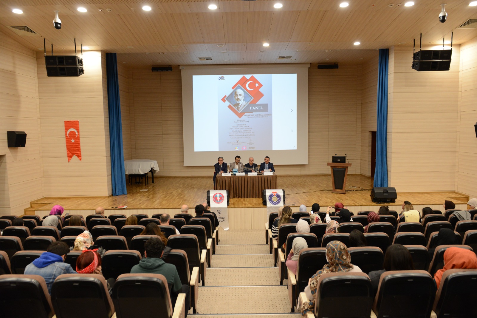 Üniversitemizde, ‘Mehmet Akif ve İstiklal Marşımız’ Paneli Gerçekleştirildi