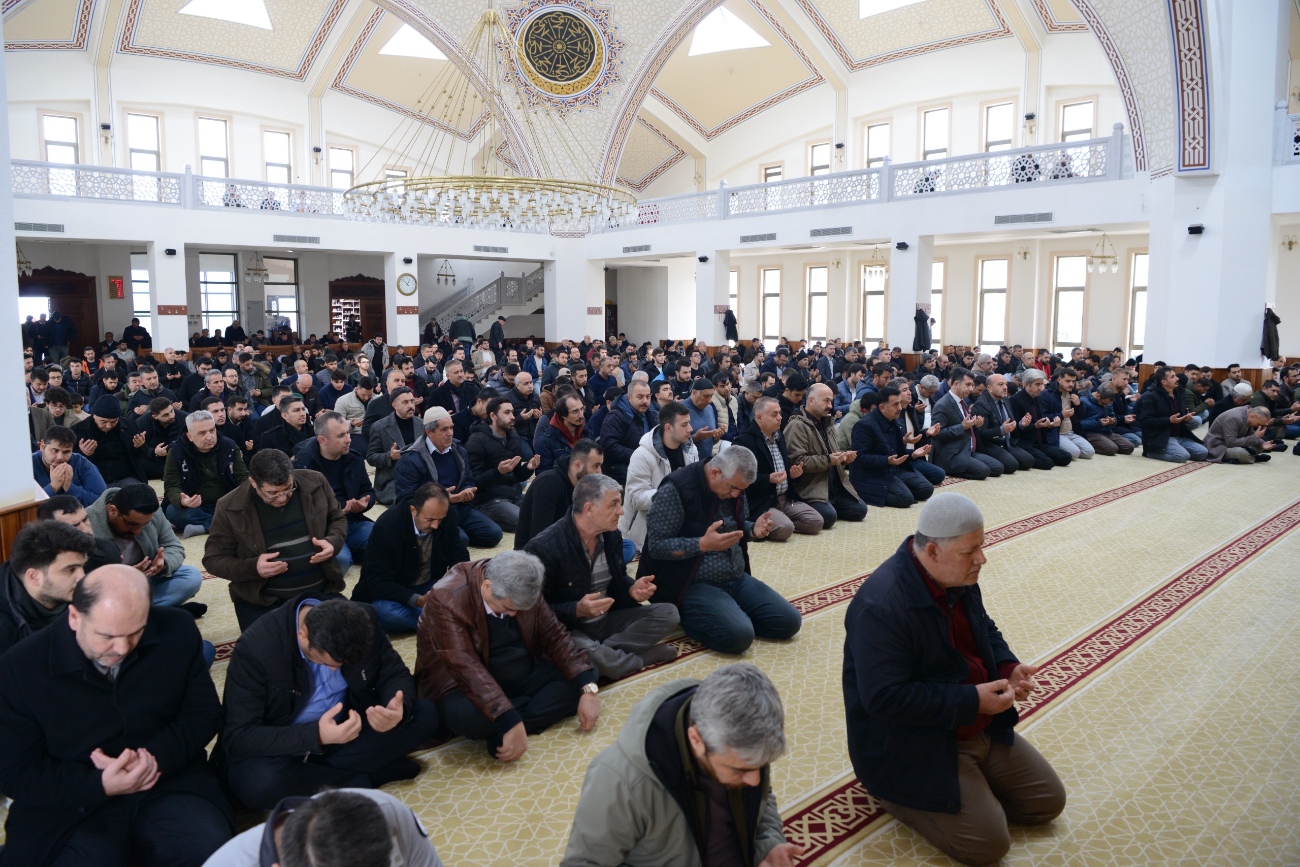 KSÜ’de Deprem Şehitleri İçin Mevlid-i Şerif Programı ve Anma Töreni Düzenlendi, 6 Şubat Depremleri Panelde Ele Alındı