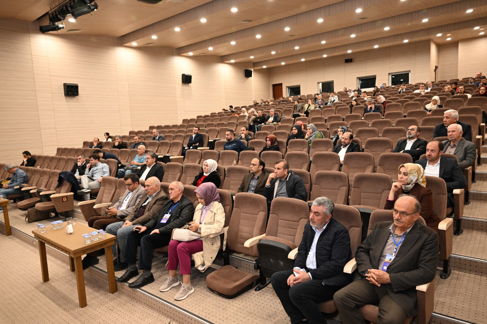 KSÜ’de “Uluslararası Yedi Güzel Adam Sempozyumu” Başladı