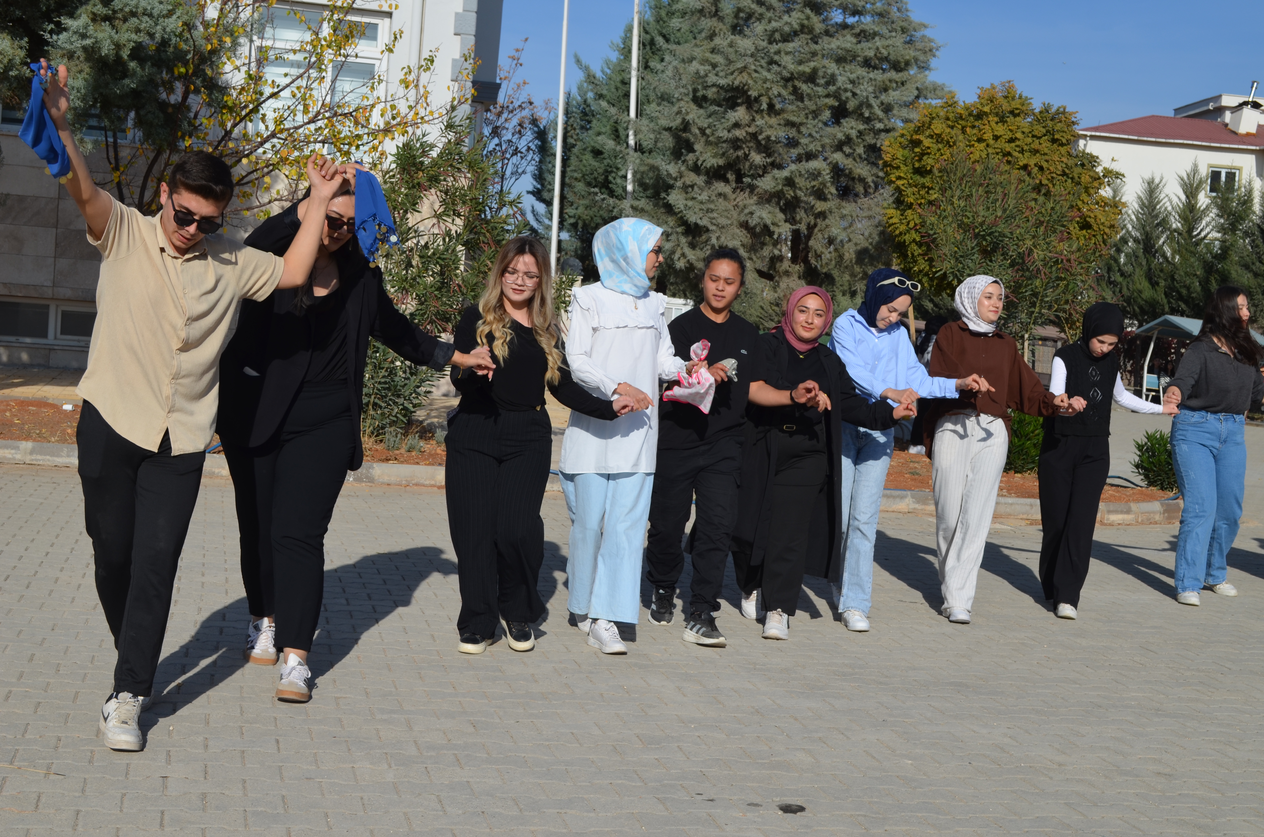 İçerikle ilgili görsel 3