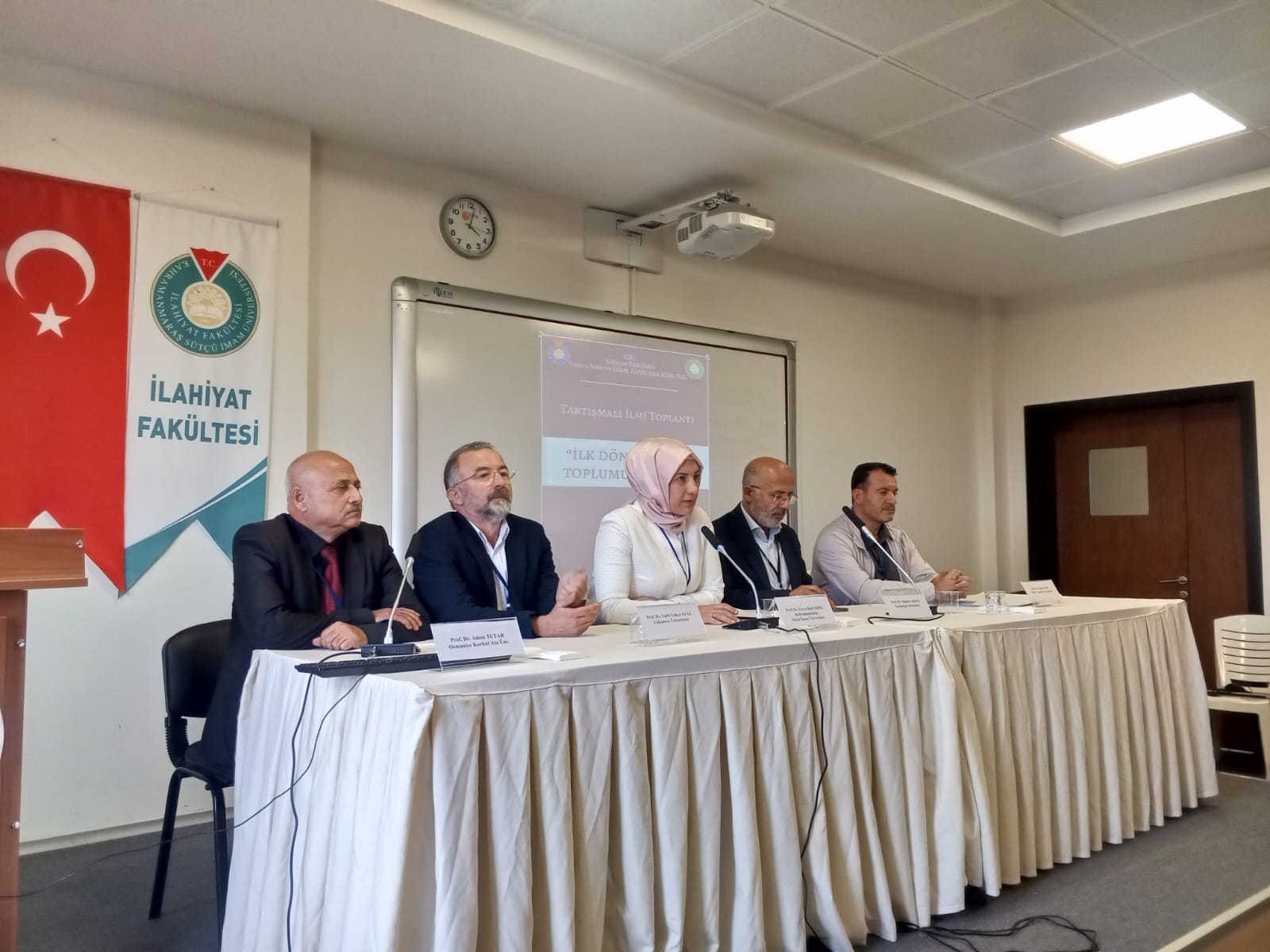 	İlk Dönem İslam Toplumunda Aile