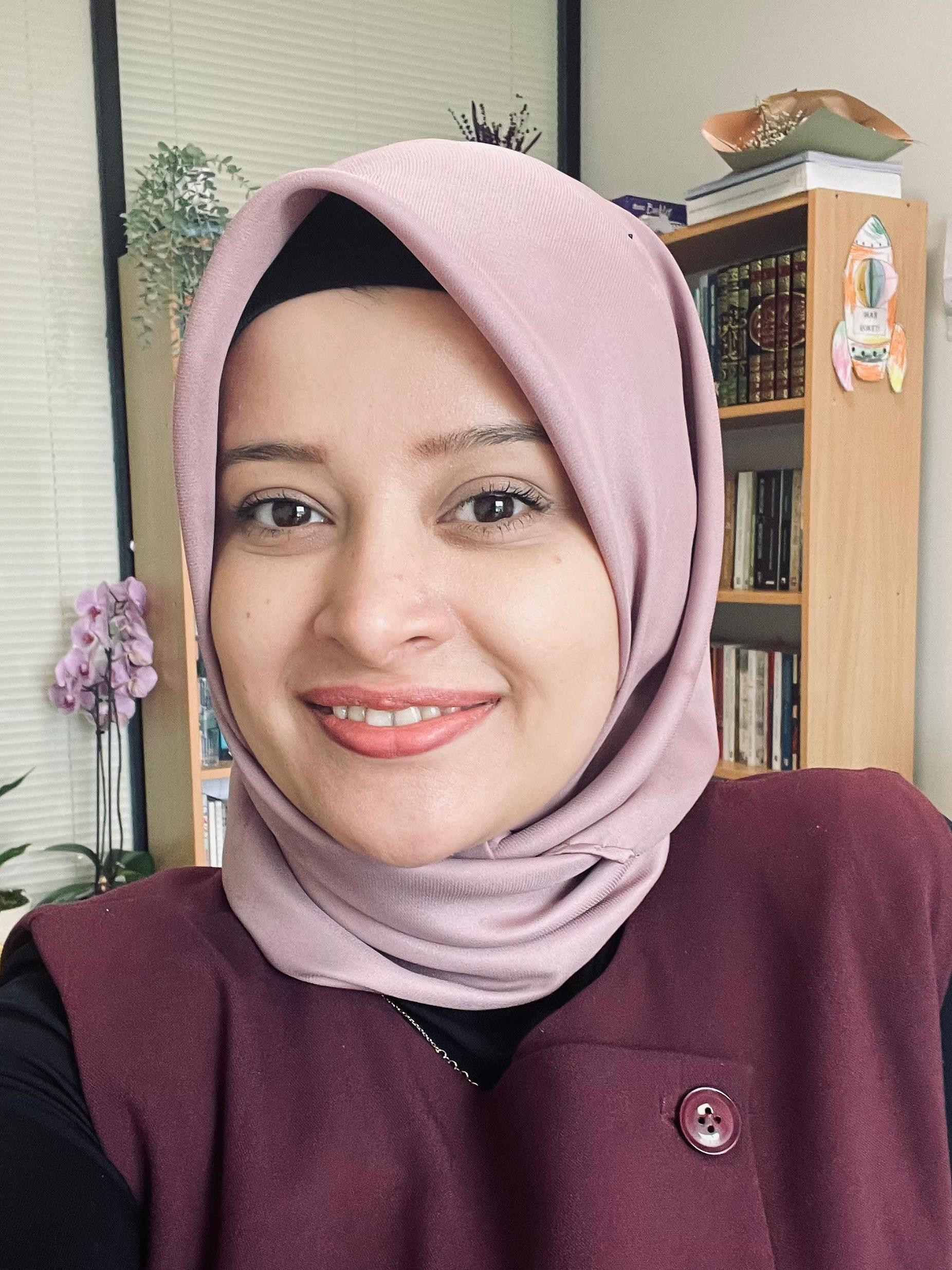 SELİN ÖCAL